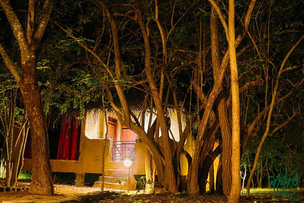 Hotel Yala Beddegama Eco Kataragama Exterior foto