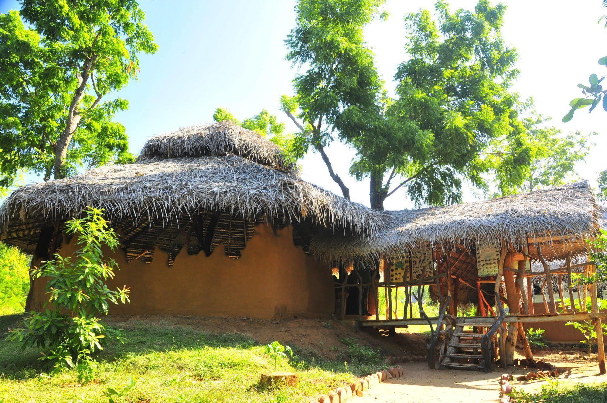 Hotel Yala Beddegama Eco Kataragama Exterior foto